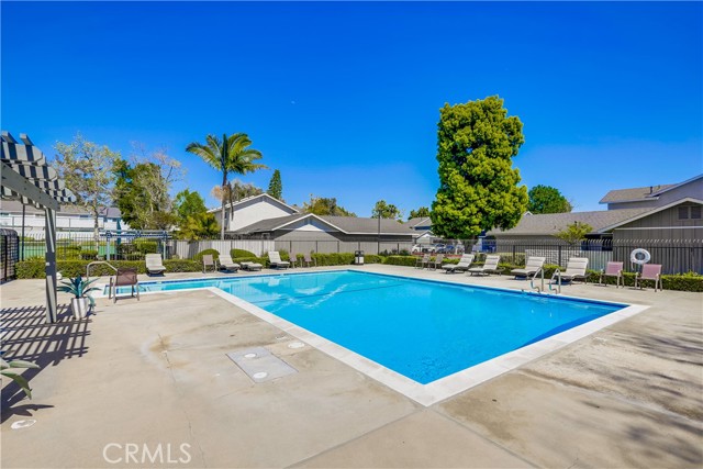 Detail Gallery Image 13 of 39 For 22887 Leo Ln #53,  Lake Forest,  CA 92630 - 2 Beds | 1/1 Baths