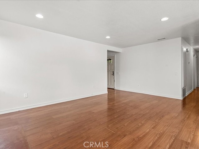 Detail Gallery Image 4 of 24 For 13631 Pecan, Moreno Valley,  CA 92553 - 3 Beds | 2 Baths