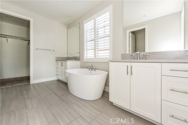 Detail Gallery Image 15 of 29 For 201 Evaroad, Irvine,  CA 92602 - 4 Beds | 3 Baths