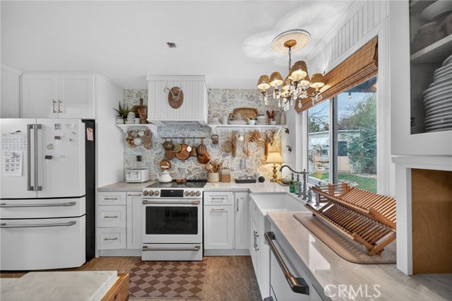 Detail Gallery Image 17 of 55 For 29737 Calle Palmas, Temecula,  CA 92591 - 4 Beds | 3 Baths