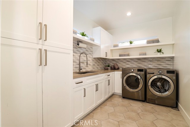 Detail Gallery Image 39 of 59 For 15122 Morrison St, Sherman Oaks,  CA 91403 - 4 Beds | 3/1 Baths