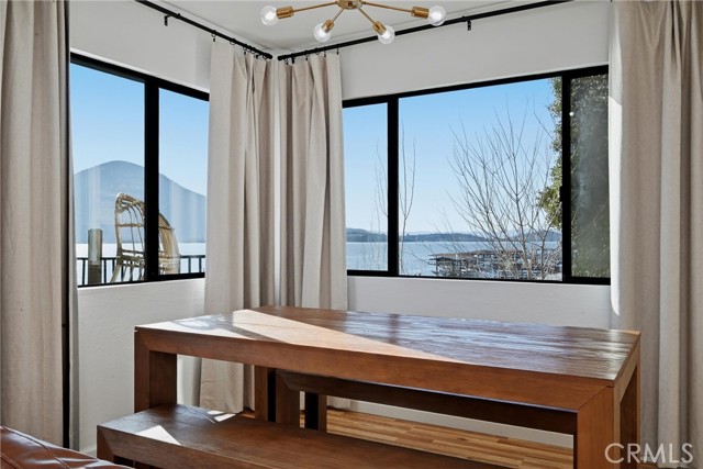 Detail Gallery Image 9 of 55 For 10727 E Highway 20, Clearlake Oaks,  CA 95423 - 3 Beds | 3 Baths