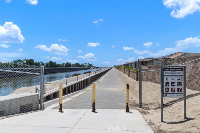5391 Glenstone Drive, Huntington Beach CA: https://media.crmls.org/medias/c47a3d78-e367-45ac-b2b2-d52e10dbace8.jpg
