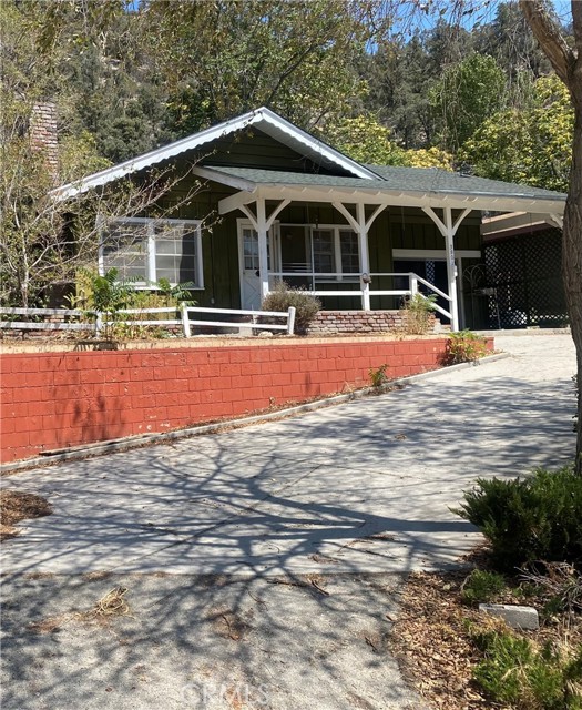 Detail Gallery Image 2 of 8 For 3801 Los Padres, Frazier Park,  CA 93225 - 3 Beds | 2 Baths