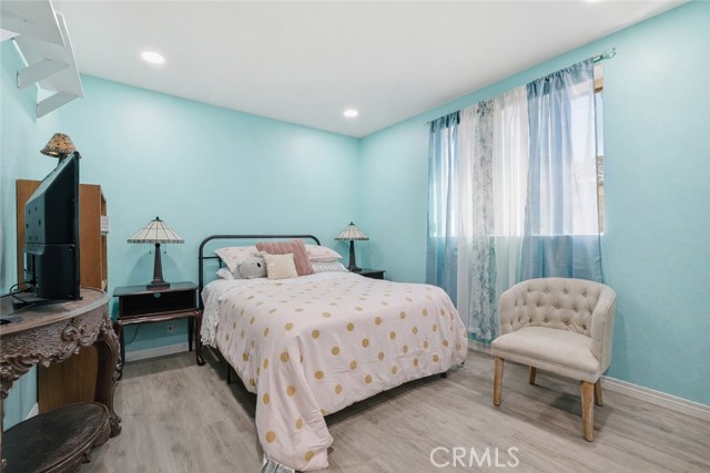 Detail Gallery Image 17 of 35 For 11379 Villa Del Sol, Pacoima,  CA 91331 - 4 Beds | 3 Baths