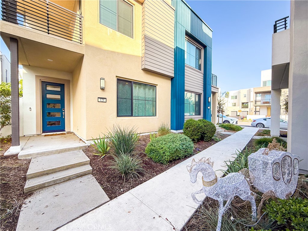 MLS #WS25255346 image #1