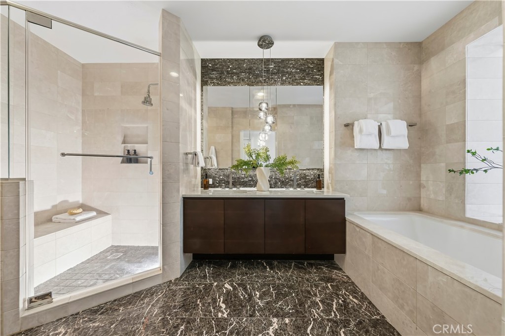 MLS #OC26118510 image #9