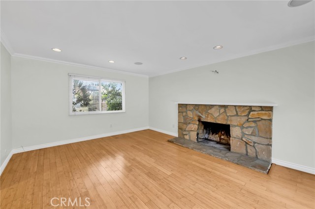 Detail Gallery Image 4 of 36 For 13004 Lull St, North Hollywood,  CA 91605 - 4 Beds | 2 Baths
