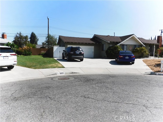 1854 Gaybar Avenue, La Puente CA: https://media.crmls.org/medias/c47bb40c-d430-41f2-8807-bbb551db96b8.jpg