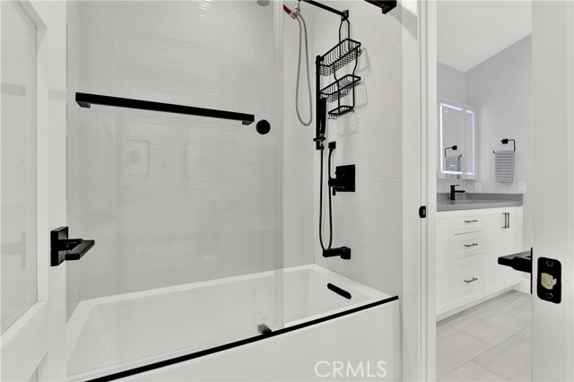 Detail Gallery Image 14 of 26 For 211 Chandon, Laguna Niguel,  CA 92677 - 2 Beds | 1/1 Baths