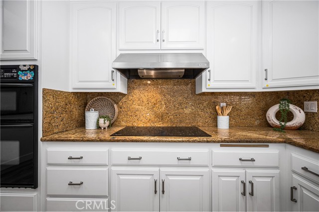 11771 Paseo Bonita, Los Alamitos CA: https://media.crmls.org/medias/c47d0316-3b0d-43e0-a018-34acedcb950e.jpg