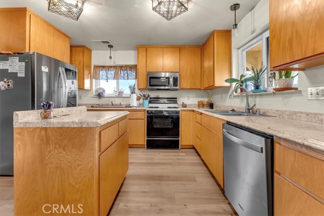 Detail Gallery Image 12 of 48 For 21550 Leaf Ave, Corning,  CA 96021 - 3 Beds | 2/1 Baths