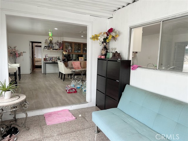 9200 Westminster Blvd Unit 73, Westminster CA: https://media.crmls.org/medias/c481af37-91a3-44e1-a7d7-51c743285a25.jpg