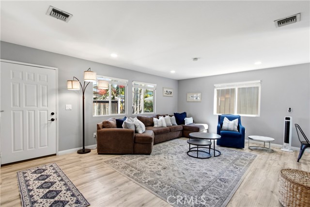 Image 32 of 57 For 8651 La Homa