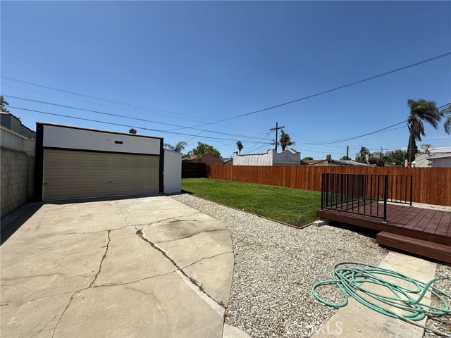 8711 S Denker Avenue, Los Angeles CA: https://media.crmls.org/medias/c4823f5a-0b24-421f-905f-39709964f2e8.jpg