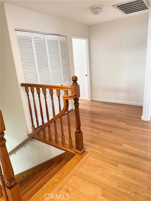 Detail Gallery Image 13 of 18 For 18319 Hart St #3,  Reseda,  CA 91335 - 4 Beds | 4 Baths