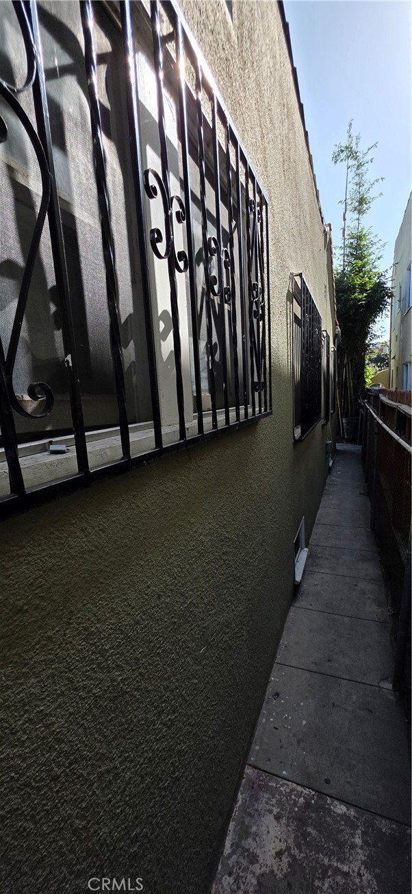 Detail Gallery Image 9 of 23 For 1249 1251 W 39th St, Los Angeles,  CA 90037 - – Beds | – Baths