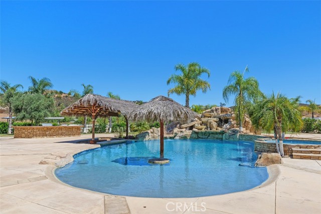 37789 Avenida La Cresta, Murrieta CA: https://media.crmls.org/medias/c4839621-daef-4d92-9589-985d19a62c40.jpg