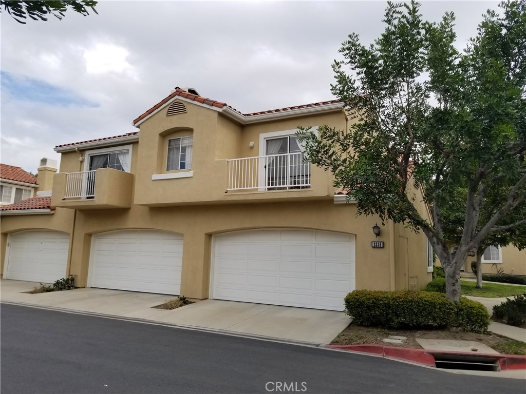 2352 Paseo Circulo