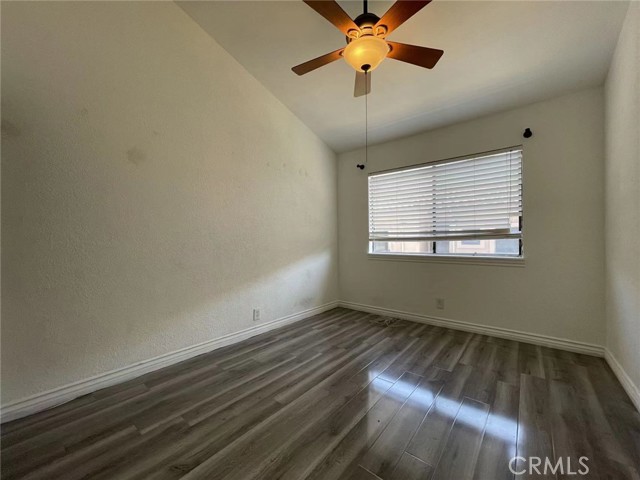 Detail Gallery Image 8 of 12 For 720 S Marengo Ave #4,  Pasadena,  CA 91106 - 3 Beds | 2/1 Baths