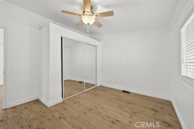 3524 E Avenue R, Palmdale CA: https://media.crmls.org/medias/c4846bff-c2c8-43cd-b4b9-750a1d45b2f0.jpg