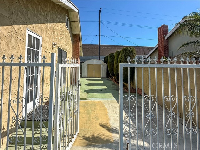 1702 E Bach Street, Carson CA: https://media.crmls.org/medias/c484a66f-5283-4f7c-b30c-fe9d439ce7f3.jpg