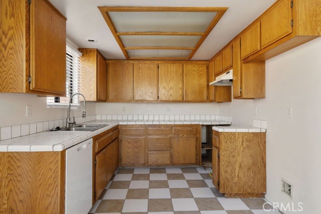 Detail Gallery Image 37 of 49 For 304 S Minnesota, Glendora,  CA 91741 - 5 Beds | 3/2 Baths