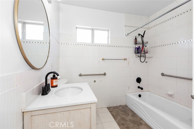 Detail Gallery Image 13 of 56 For 6608 Saint Clair Ave, North Hollywood,  CA 91606 - 4 Beds | 3 Baths