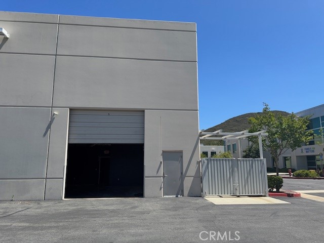27383 Via Industria, Temecula, California 92590, ,Commercial Lease,For Rent,27383 Via Industria,CRIG25155306