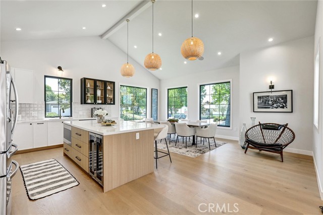 Detail Gallery Image 5 of 39 For 6451 Firebrand St, Los Angeles,  CA 90045 - 4 Beds | 3/1 Baths