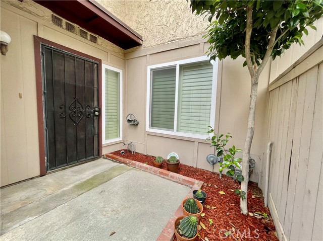 Image 2 for 332 W Saint Andrews Ln, Azusa, CA 91702