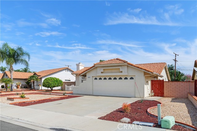 26444 Columbus Drive, Menifee CA: https://media.crmls.org/medias/c488e508-6e2c-4f41-8100-f7f494c9eec0.jpg