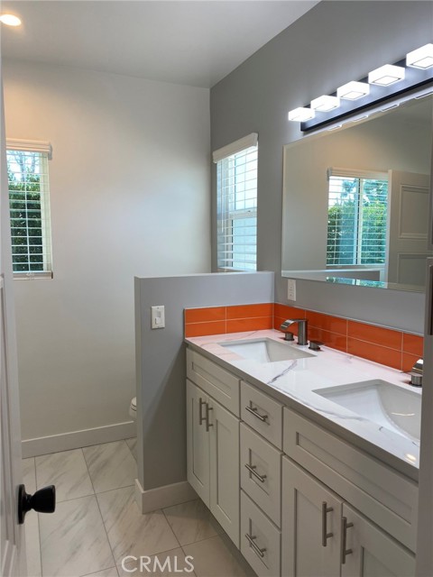 Detail Gallery Image 7 of 16 For 5024 Topanga Canyon Bld, Woodland Hills,  CA 91364 - 2 Beds | 2 Baths