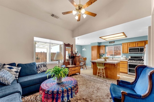 Detail Gallery Image 17 of 45 For 216 Aspen Way, Red Bluff,  CA 96080 - 4 Beds | 2 Baths