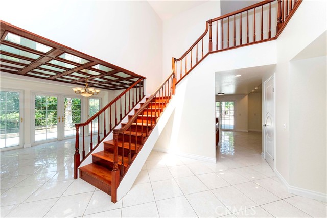 3025 E Hillside Drive, West Covina CA: https://media.crmls.org/medias/c4898d3e-d237-4381-af8b-4e54cf77061d.jpg