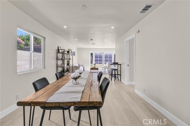 Detail Gallery Image 10 of 19 For 2942 S S West View, Los Angeles,  CA 90016 - 3 Beds | 2/1 Baths