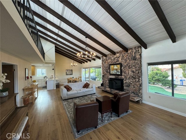 Image 4 of 52 For 30371 Sparkle