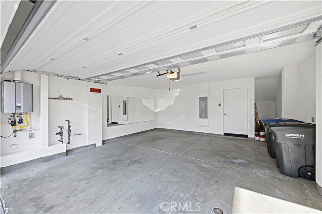 Detail Gallery Image 32 of 37 For 645 W 17th St, Costa Mesa,  CA 92627 - 3 Beds | 2/2 Baths