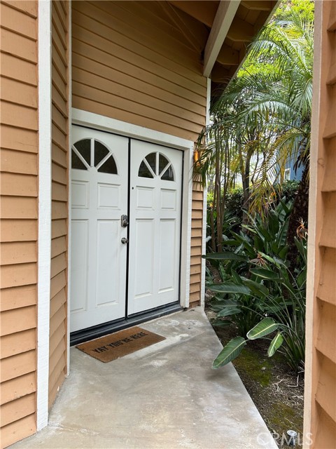 11919 Bubbling Brook Street, Moorpark CA: https://media.crmls.org/medias/c48be863-c9ac-4b2b-afe9-ce0b8674d147.jpg