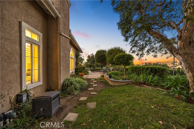 16015 Ranch House Rd, Chino Hills CA: https://media.crmls.org/medias/c48c4277-32d6-4088-a417-cde56b5aba7c.jpg