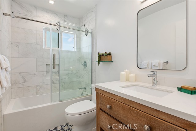 160 Ash Avenue, Carpinteria CA: https://media.crmls.org/medias/c48c6804-0f4e-4598-b4f1-384047734892.jpg