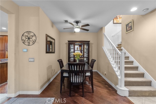 Detail Gallery Image 9 of 33 For 28369 Casselman Ln, Saugus,  CA 91350 - 3 Beds | 3 Baths