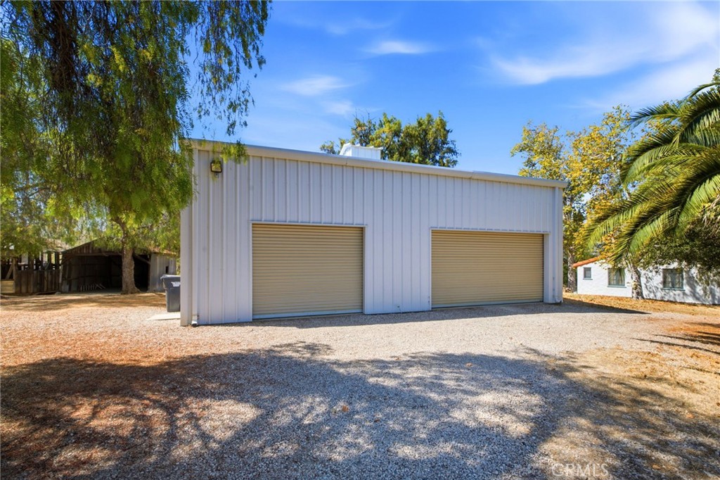https://media.crmls.org/medias/c48dd75a-c177-4449-ae70-9c18ed35dd58.jpg?preset=X-Large