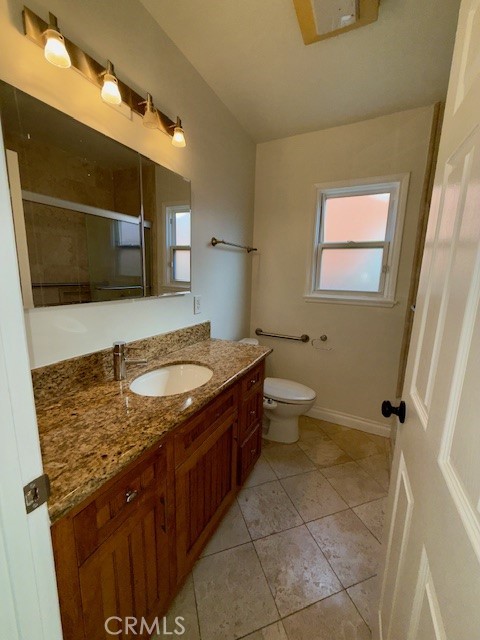 Detail Gallery Image 25 of 28 For 18648 Gledhill, Northridge,  CA 91324 - 4 Beds | 2 Baths