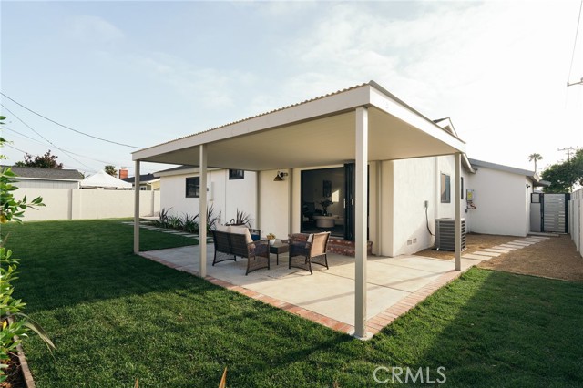 16502 Potter Circle, Huntington Beach CA: https://media.crmls.org/medias/c48e659f-ca92-4e55-926d-76201ece5874.jpg