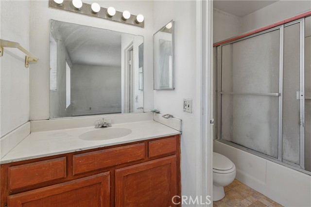 Detail Gallery Image 29 of 36 For 1197 E 9th St #4,  Pomona,  CA 91766 - 3 Beds | 2 Baths
