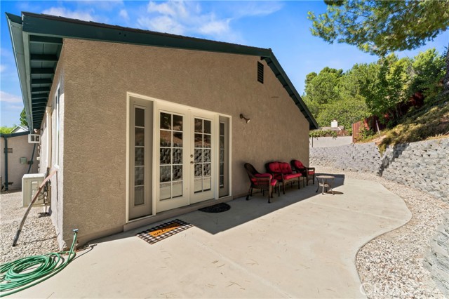 Detail Gallery Image 38 of 44 For 27932 Calypso Ln, Canyon Country,  CA 91351 - 4 Beds | 2 Baths