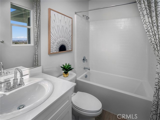 Detail Gallery Image 8 of 14 For 1442 Stratus Dr, Pomona,  CA 91768 - 3 Beds | 3/1 Baths