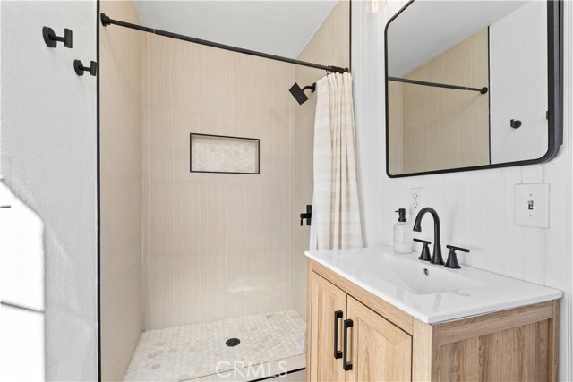 Detail Gallery Image 18 of 45 For 8755 Devon, Hesperia,  CA 92345 - 2 Beds | 2 Baths