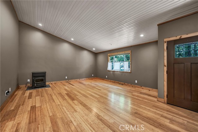 Detail Gallery Image 4 of 29 For 16600 Mountain View Dr, Cobb,  CA 95426 - 2 Beds | 2 Baths